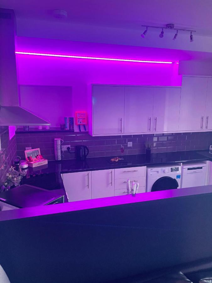 Elegant Studio1 Netflix Bathroom Close To Beach Swansea Extérieur photo