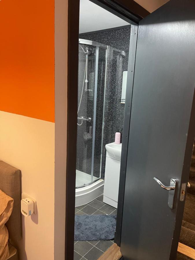 Elegant Studio1 Netflix Bathroom Close To Beach Swansea Extérieur photo