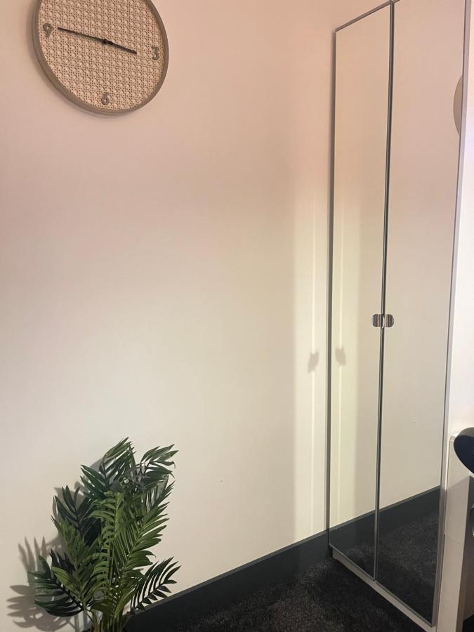 Elegant Studio1 Netflix Bathroom Close To Beach Swansea Extérieur photo